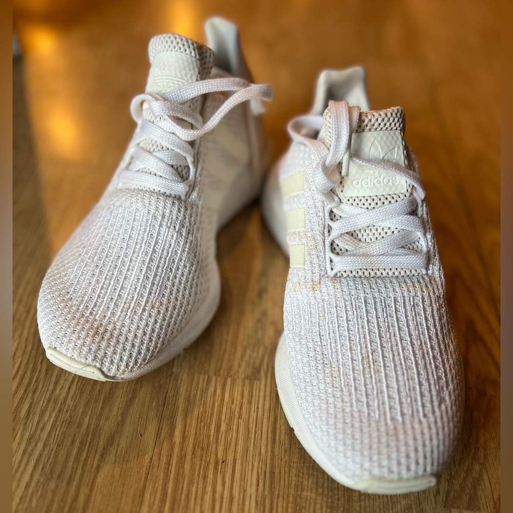Adidas Swift Run White Running Shoes